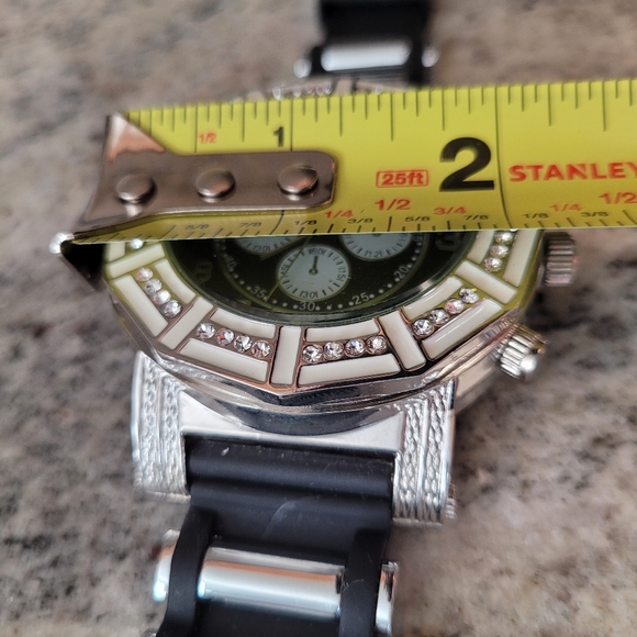 Big Face Crystal Black & White Water Resistant Quartz Watch Rubber Band NWOT - Picture 5 of 15